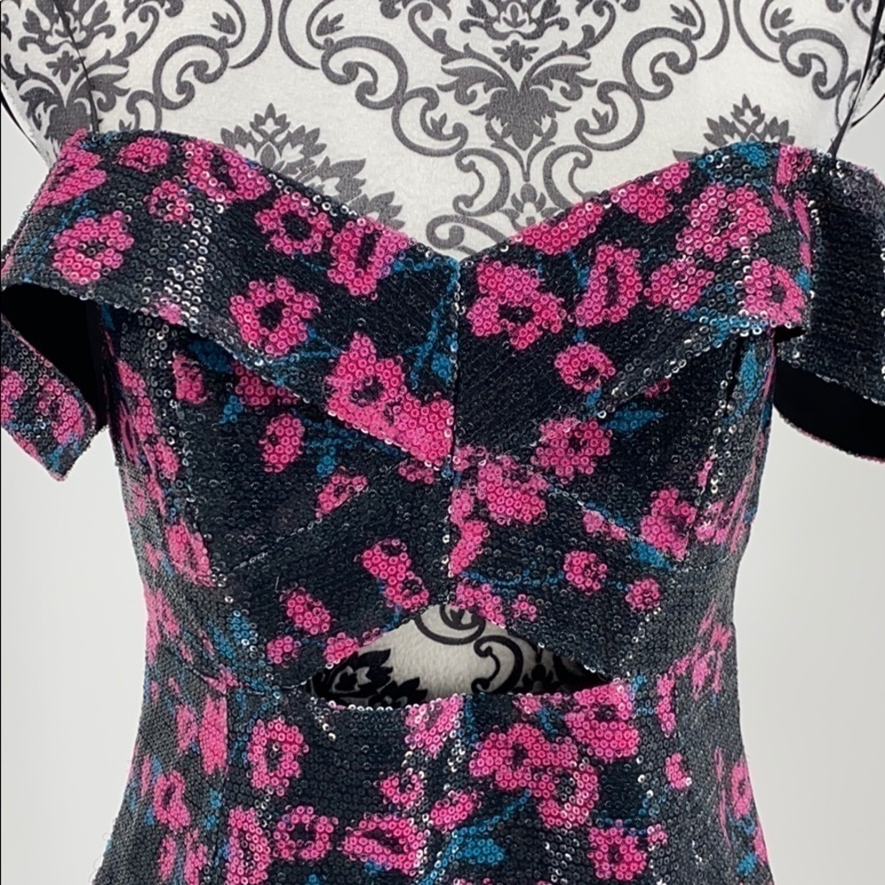 Wayf Janet Sequined Off-the-shoulder Mini Dress floral sparkly peekaboo cutout - Picture 5 of 14